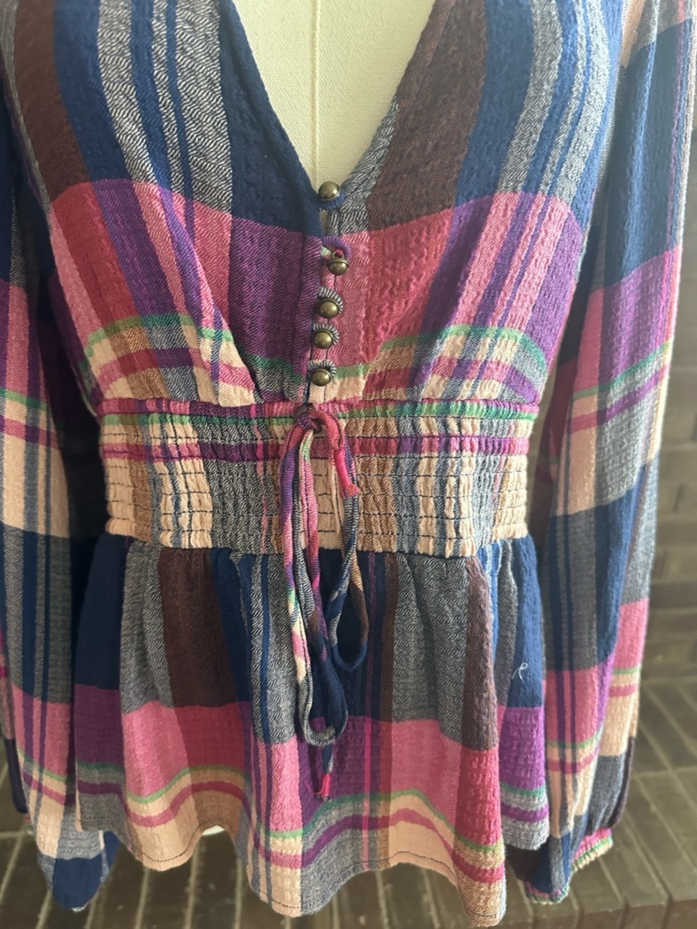 Anthropologie Pilcro Plaid Deep-V Peplum Blouse Pink Navy Blue M Boho Festival - Picture 4 of 6
